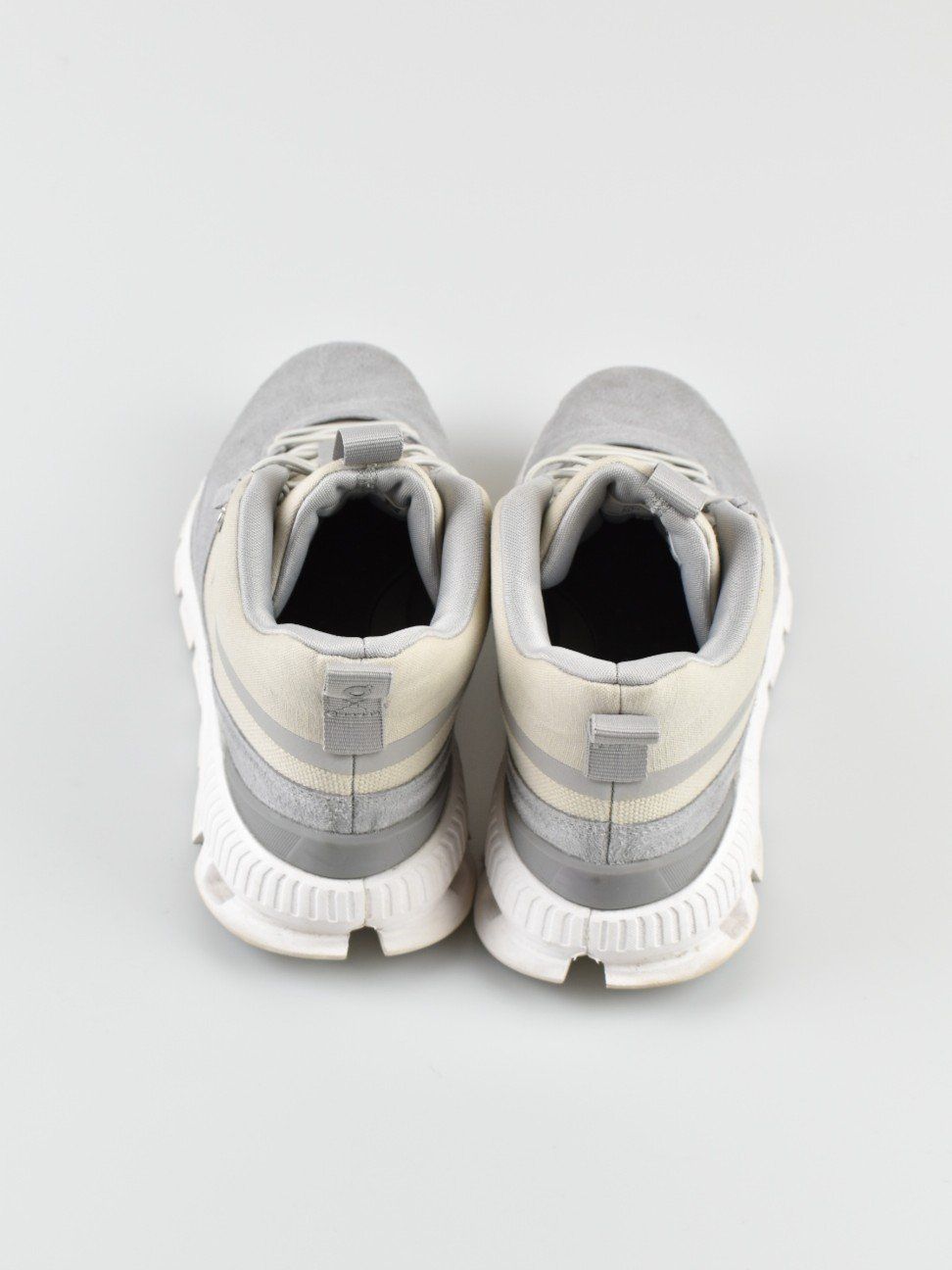 On Scarpe da donna: On Running Cloud Hi, Gr.40.5 – Usato da Nürensdorf venduto da 2ND_STORY 2