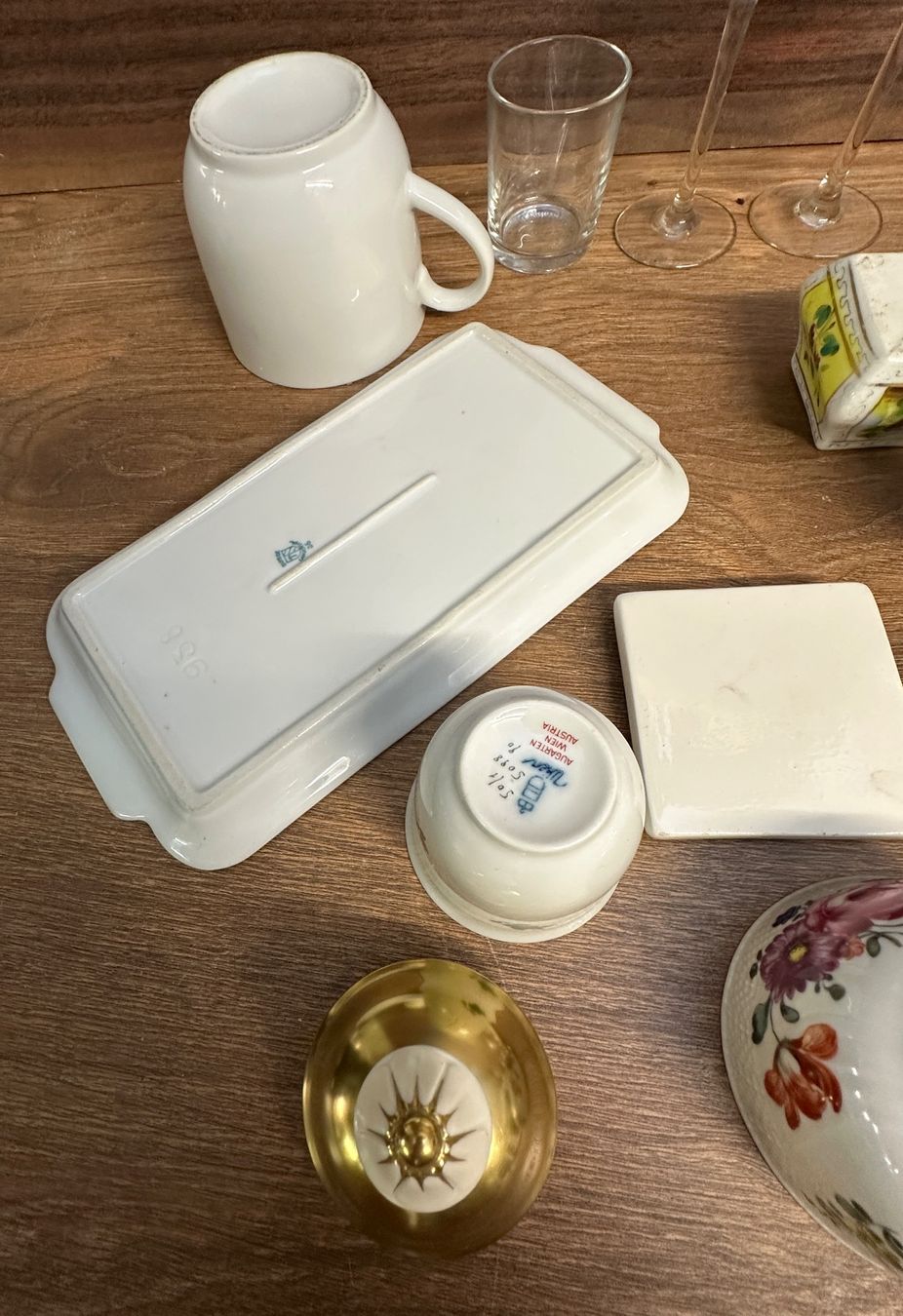 Set di piatti: Geschirr-Konvolut: Tassen, Gläser.. – Usato da Nussbaumen AG venduto da olitech5415 3
