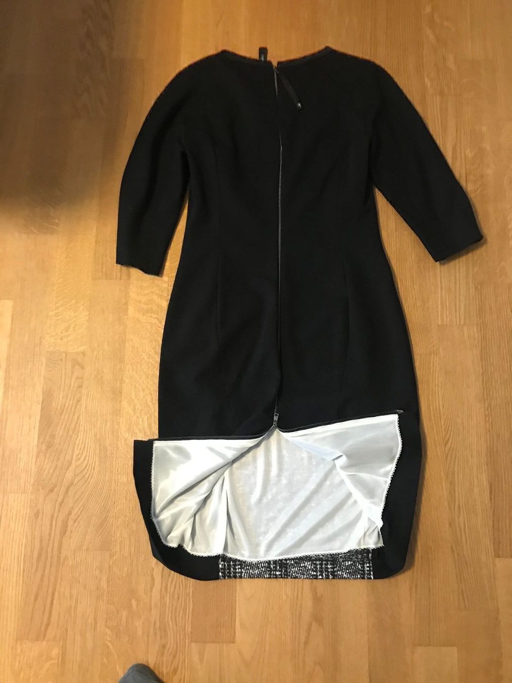Marc Cain Kleider: Original Kleid von Marc Cain , T3 – Gebraucht aus ZÜRICH von Mitzi-2025 3