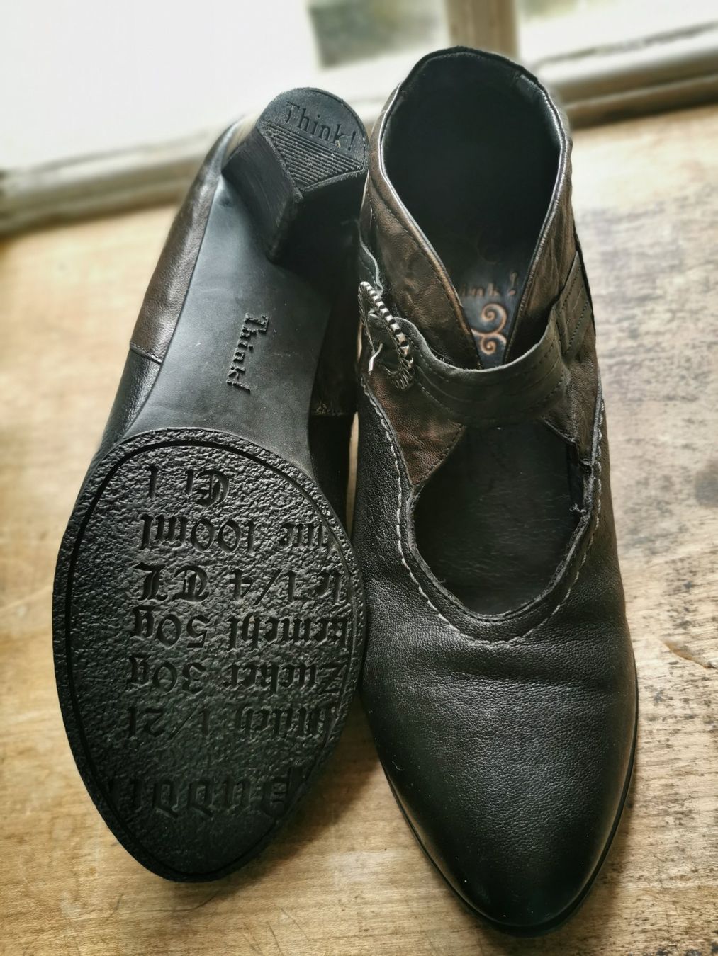 Think Chaussures femmes: Leder-Halbschuh von Think! – D'occasion à Luzern par buypie 3