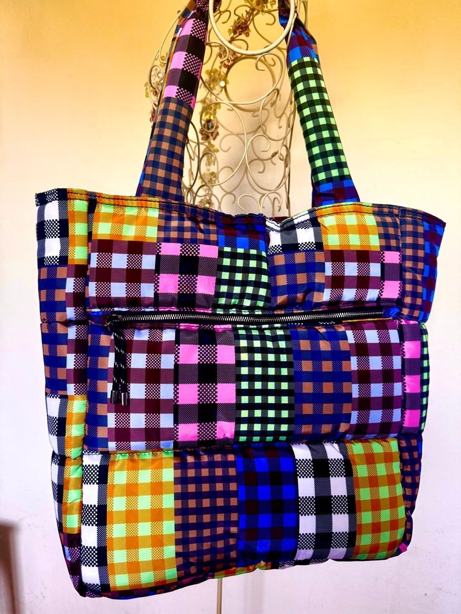 Sacs femmes: Coole farbige Handtasche – Neuf (Voir description) à Kilchberg ZH par Suisse500
