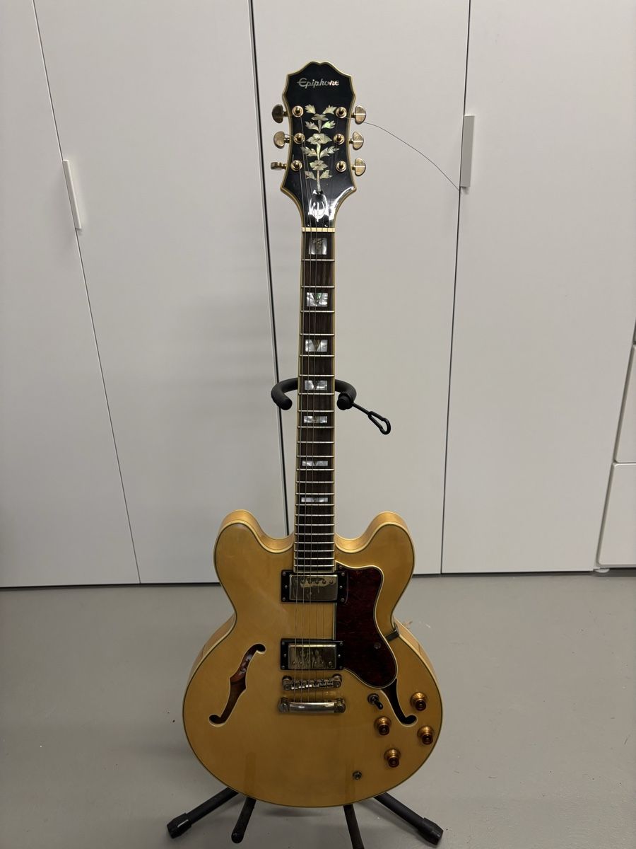 Epiphone Musikinstrumente: Epiphone Sheraton II – Gebraucht aus Malters von Leuchtenstaedtler