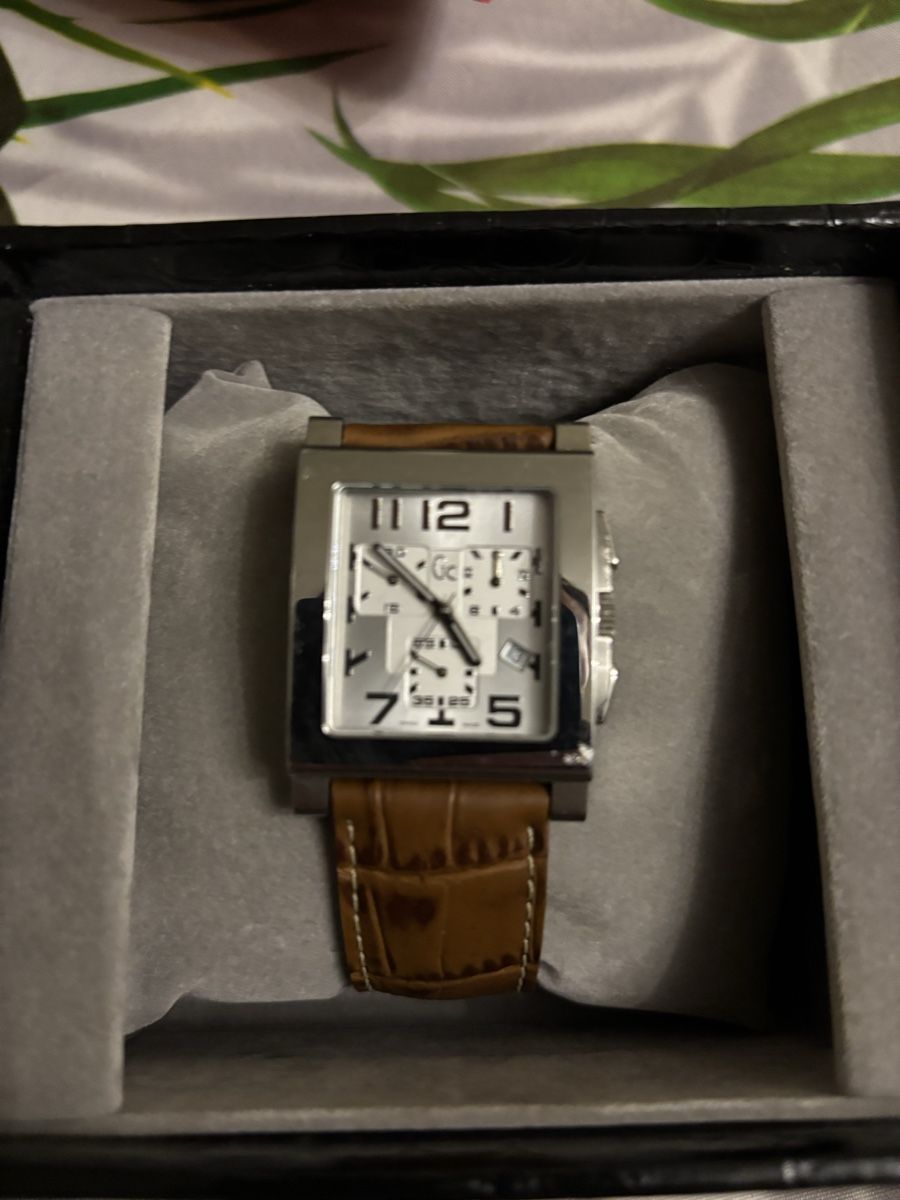 Gc Orologi: Stylish GC Chronograph Watch – Usato da Zürich venduto da max_8cpy 1