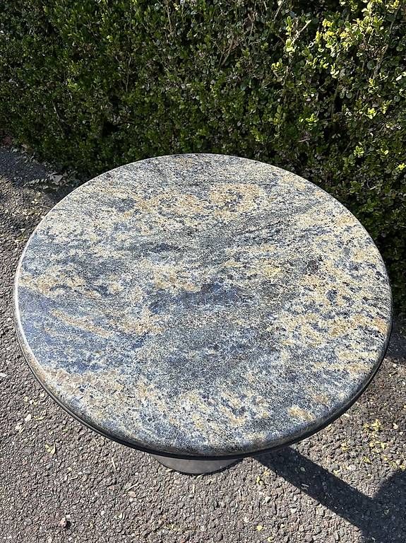 Tavoli: Tavolo superficie Marmo – Usato da Arogno venduto da mat_r8nt 1