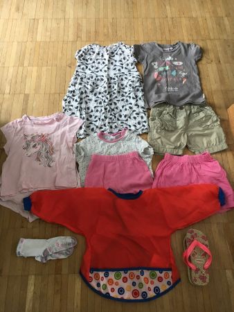 Mädchenkleider diverse Grössen ab 80-104