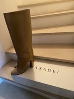 Bottes Casadei Élégantes, Taille 40, en  Cuir Beige