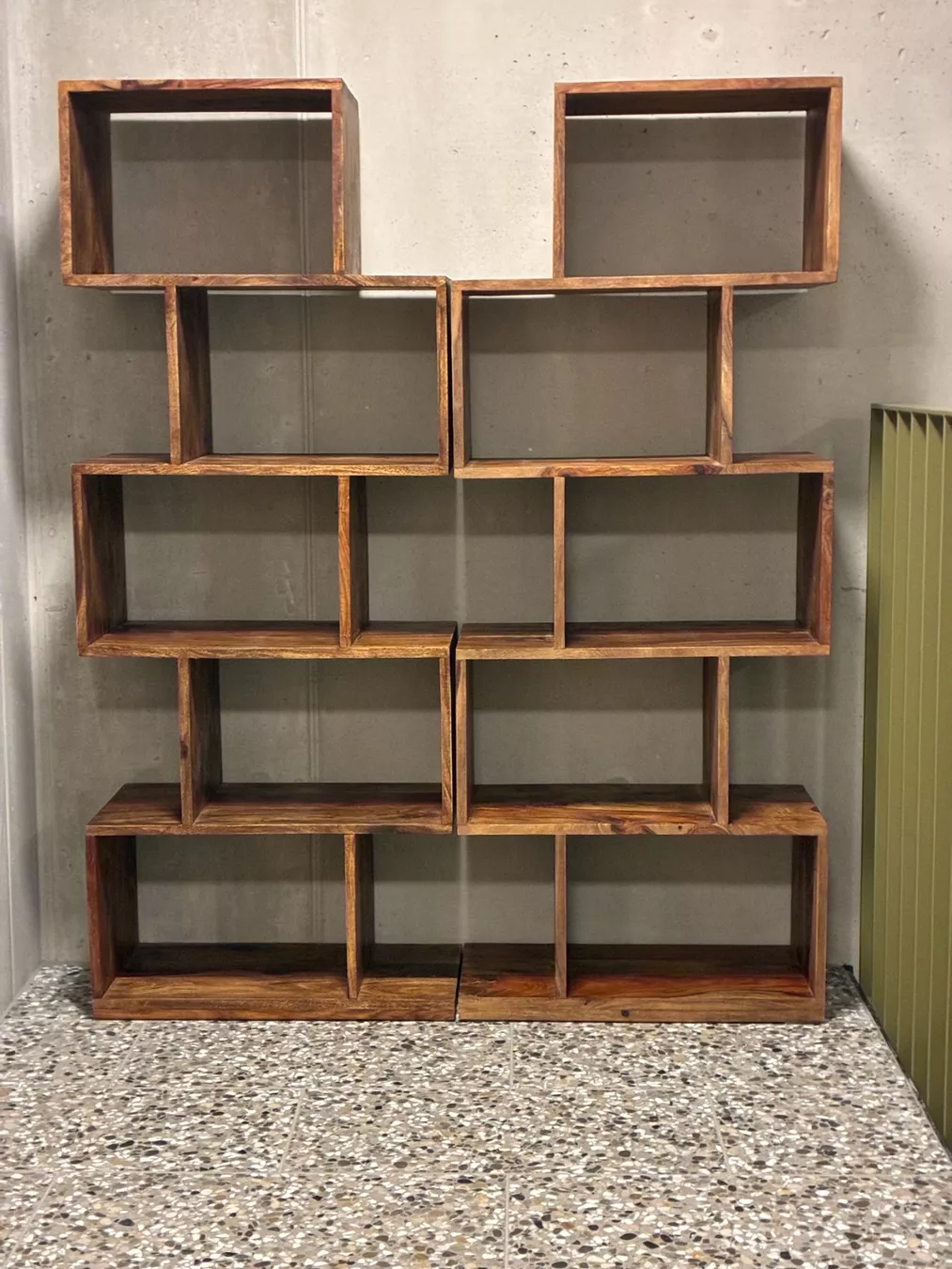Scaffali: 2 Regale – Usato da Zürich venduto da Gilbertolino
