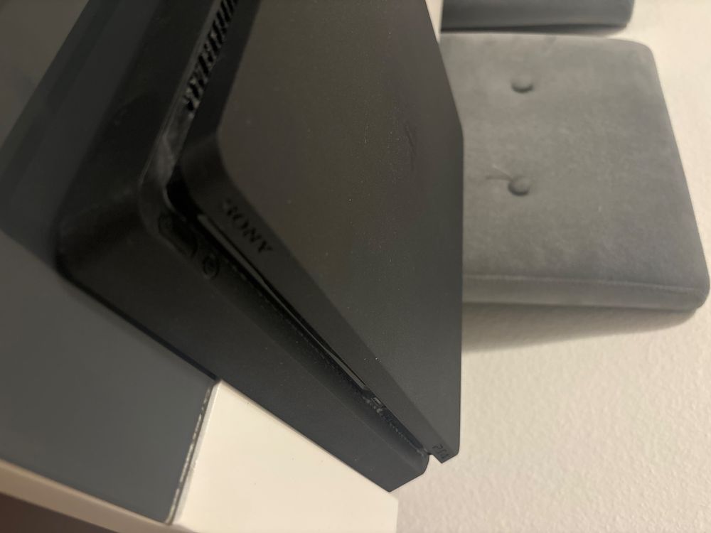 PlayStation 4 Slim | Kaufen auf Ricardo