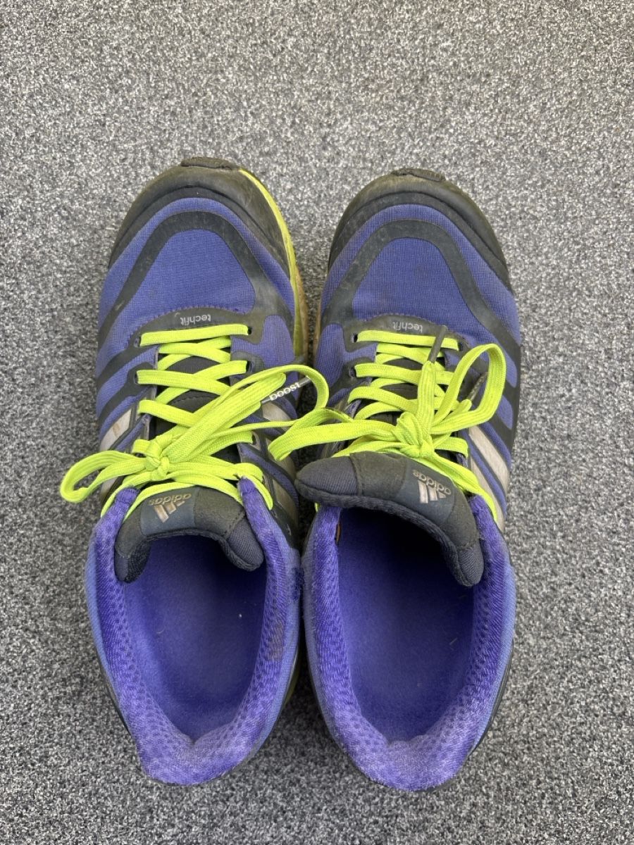 Adidas Chaussures femmes: Adidas Boost Laufschuhe – D'occasion à St. Gallen par sabrina_19