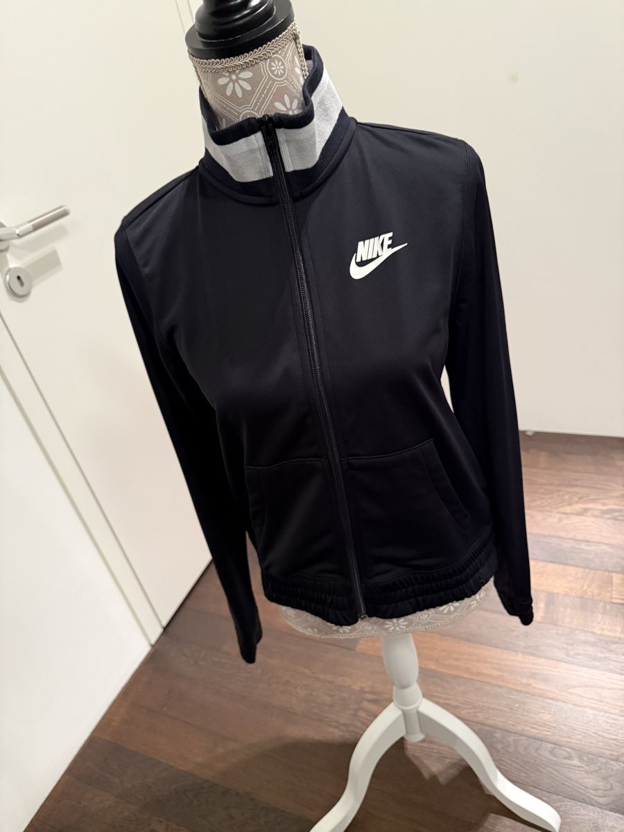Nike Giacche: Nike Jacke Gr. XS – Nuovo (secondo la descrizione) da Balzers venduto da Lissi57 2