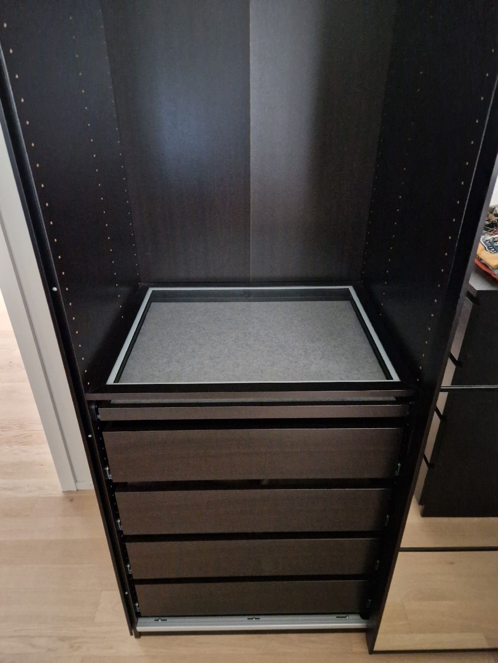 Schränke: IKEA Pax Kleiderschrank – Neu (gemäss Beschreibung) aus Zell ZH von rah_q6gm 4