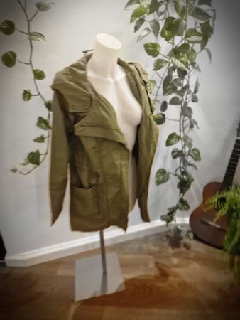 Olive Roxy Übergangs Jacke mit Kapuze, Gr. S, Top Zustand!