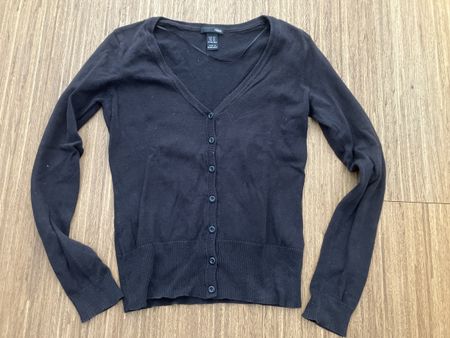 Schwarze H&M Strickjacke, Grösse XS 🛍️