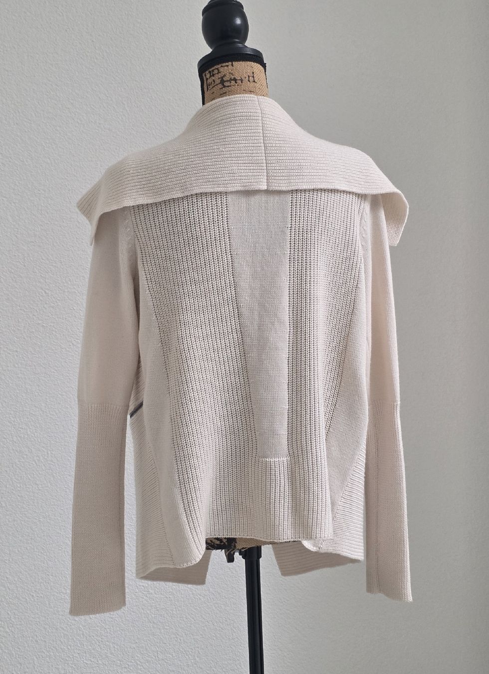 Mexx Jacken: Mexx Metropolitan Strickjacke beige Grösse S – Gebraucht aus Rheinsulz von Gilea 2