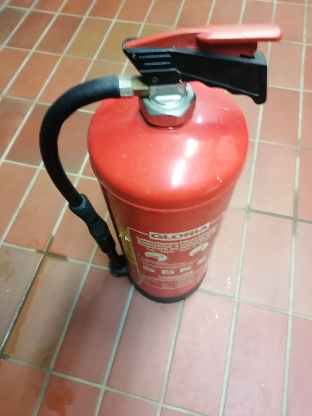 Feuerlöscher: Feuerlöscher – Gebraucht aus Unterengstringen von Fachmann8103 1