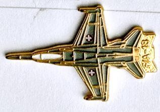 Armée suisse Plaquettes & Badges: FA 18 Flugzeug Pin – D'occasion à Pfäffikon ZH par Colacity