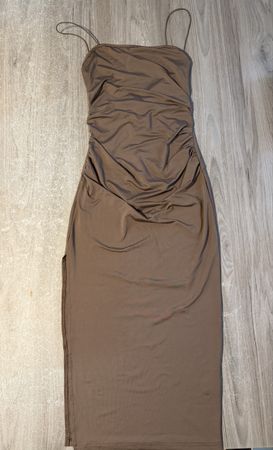 Braunes Sommerkleid mit Schlitz - Größe S - Neu!
