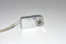 Sony Cyber-shot Digitalkamera DSC-P200 7.2 MP CCD Sensor