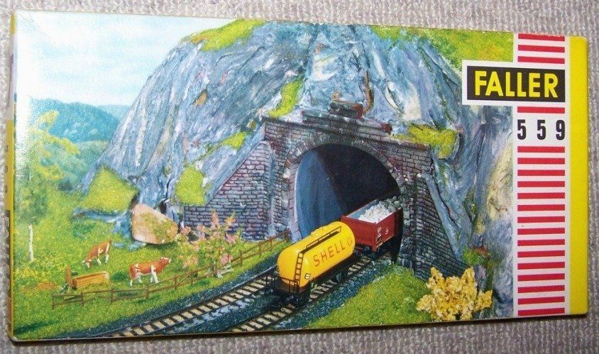 Faller Modellini di ferrovie: FALLER 559 H0: Tunnelportal, auch E-Loks, 1- oder 2-spurig – Nuovo e nell'imballaggio originale da Brüttisellen venduto da Rentner44zh