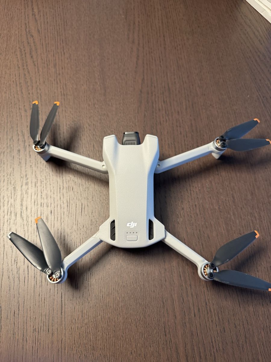 DJI Videocamere: DJI Mini 3 Fly More Combo + ND-Filter-Set – Usato da Turgi venduto da cleaner7 2