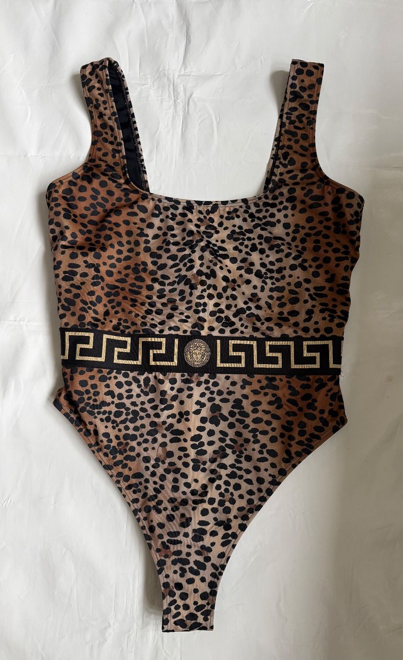 Versace Costumi da bagno & Bikini: Neuwertiger Badeanzug von Versace Gr.4 – Nuovo (secondo la descrizione) da Pfäffikon ZH venduto da Margot1 1