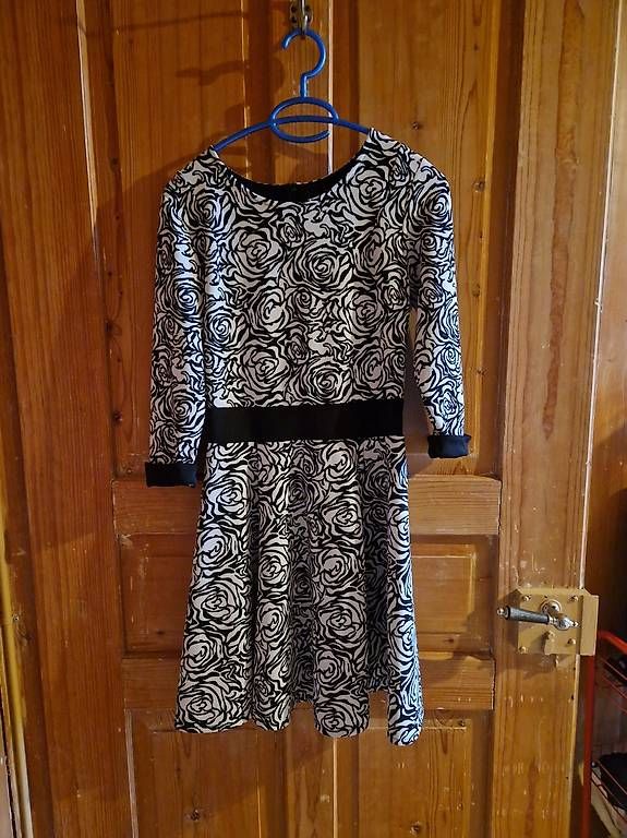 Vestiti: Kurzes Kleid – Usato da Därstetten venduto da tho_zxy2