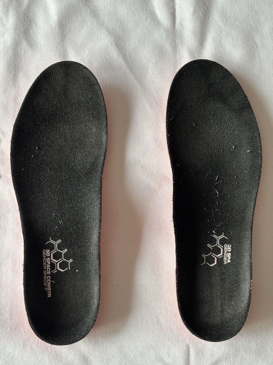 Asics Damenschuhe: Asics GelKamano 28 – Gebraucht aus Kesswil von Branca-01 6