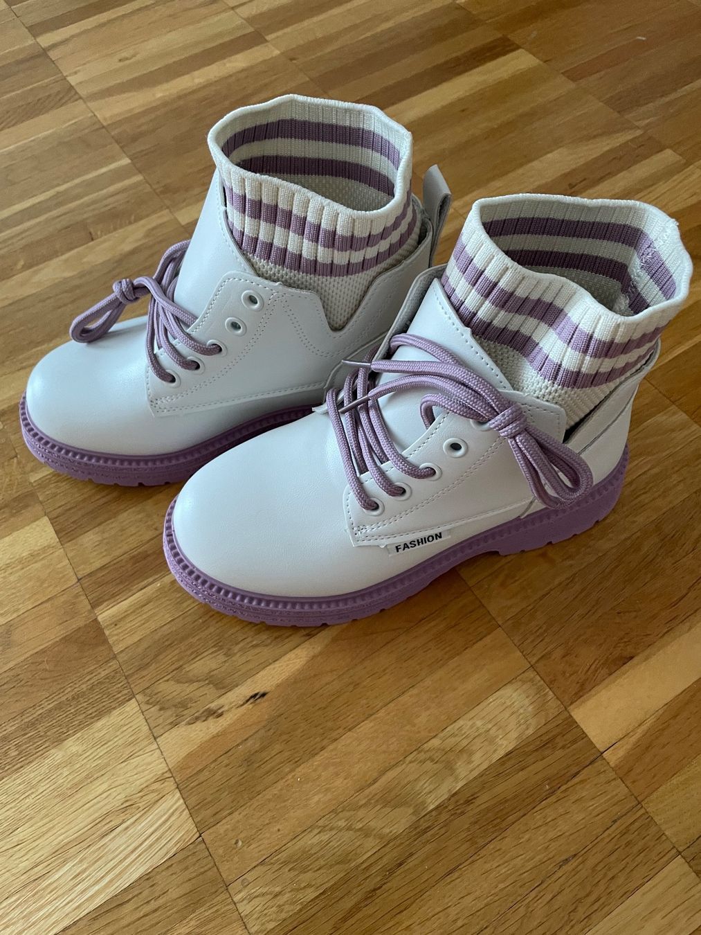 Chaussures filles: Herbst/ Winter Schuh – Neuf (Voir description) à Dietlikon par Babinga