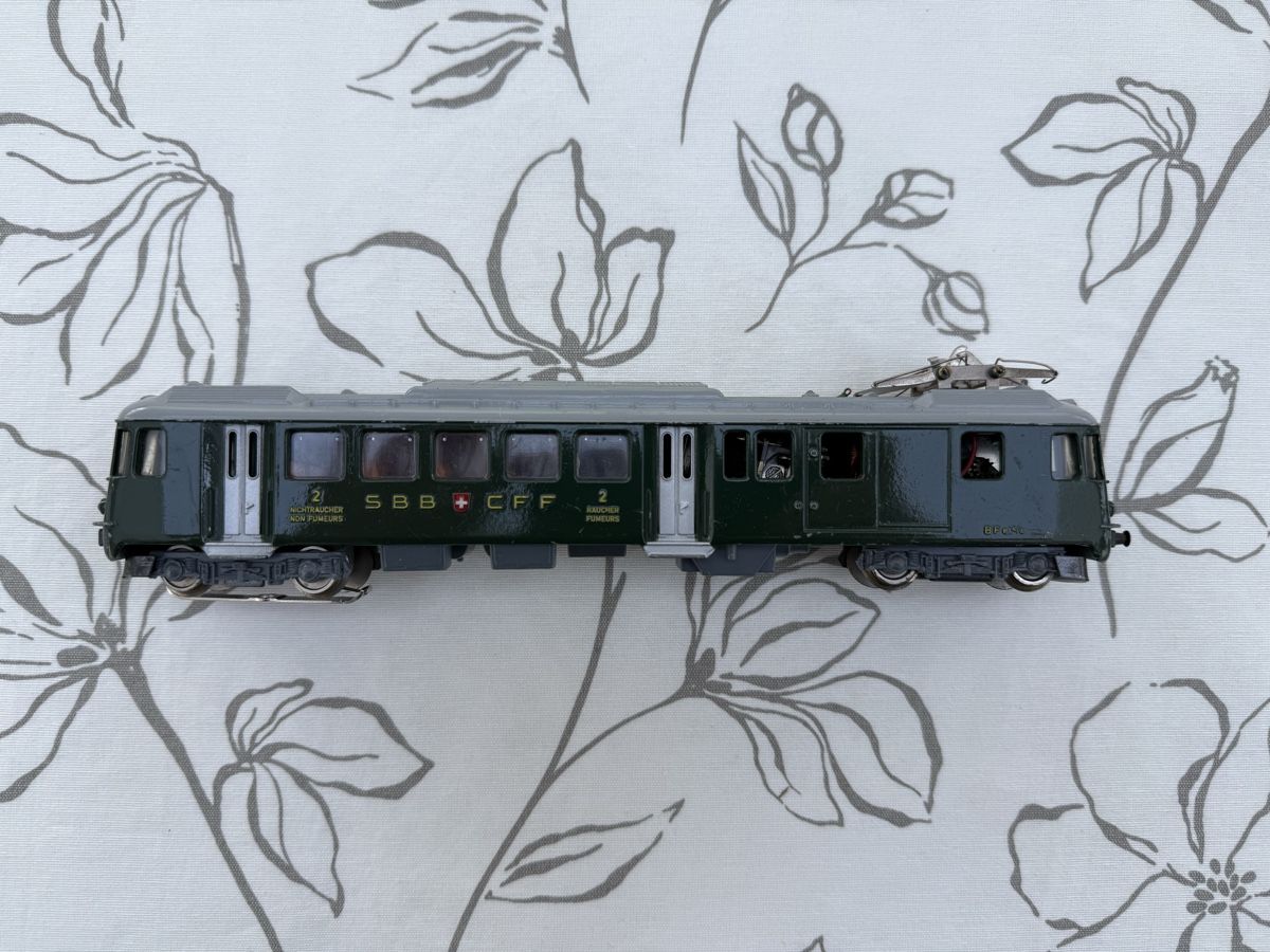 Hag Modellini di ferrovie: Hag Triebwagen SBB – Usato da Solothurn venduto da guest99 1