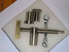 Werkstatträumung-Klemmen+Hunde