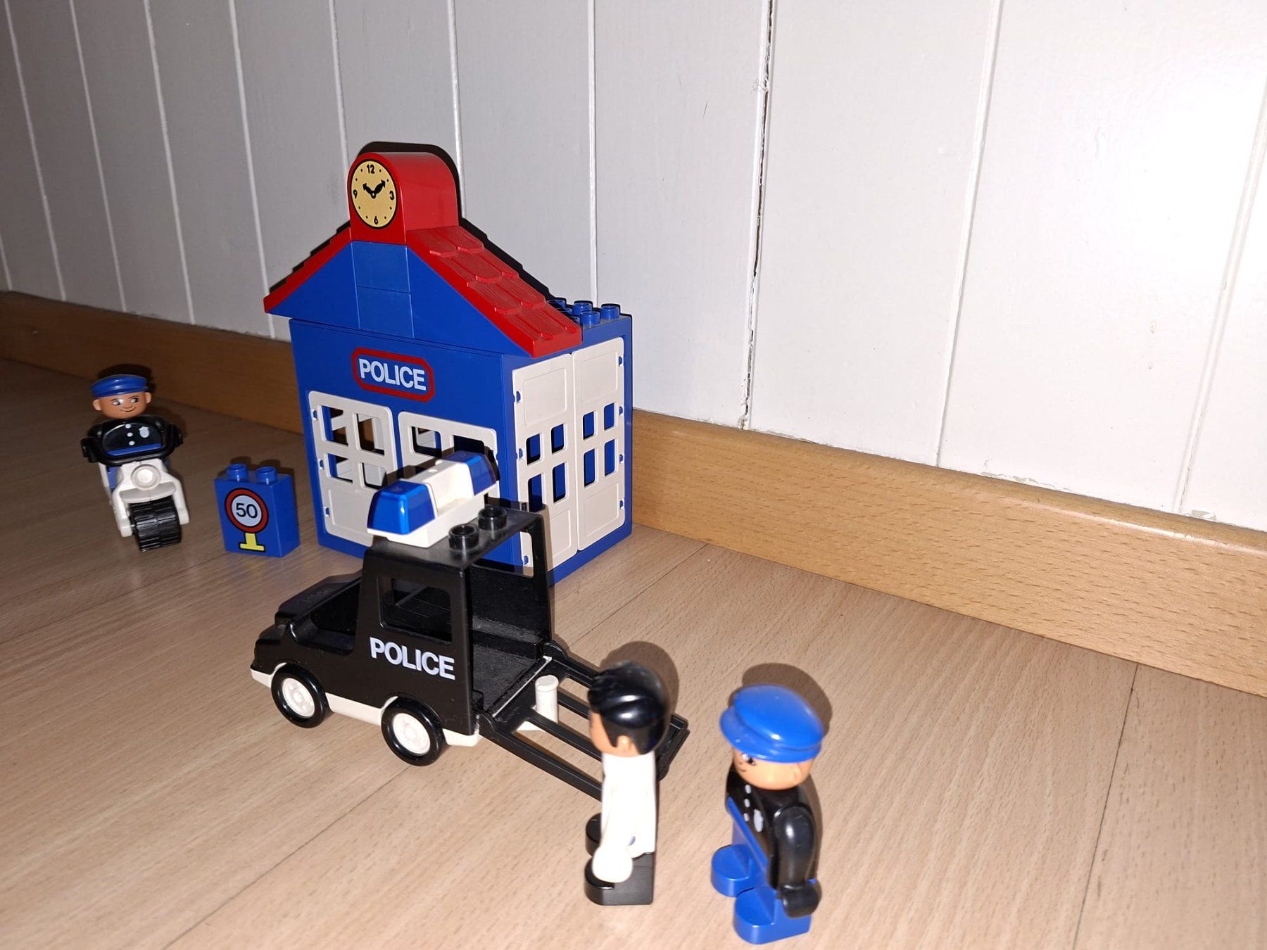 Lego Spielzeuge: Lego Duplo Polizei Station 2672 Klassiker – Gebraucht aus Wittenbach von Gugielmo 2