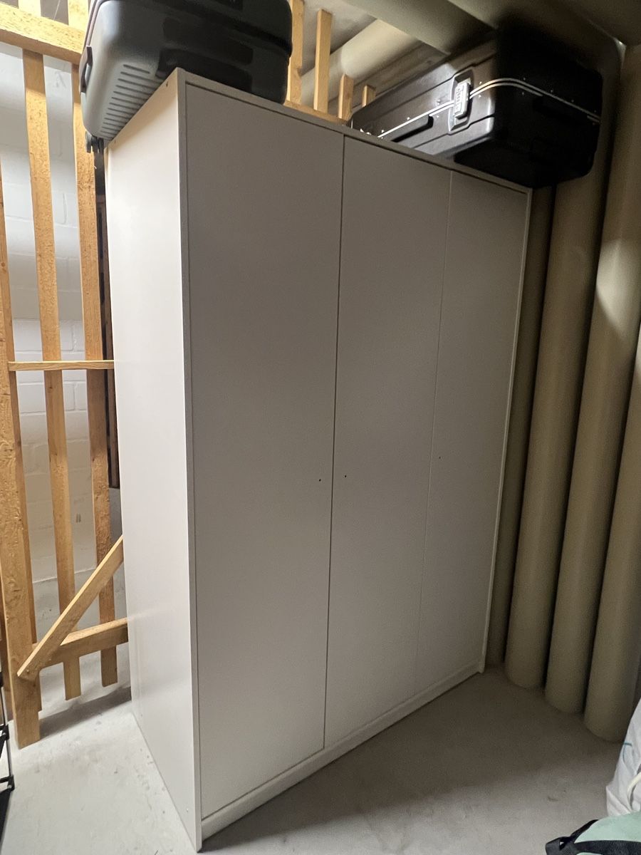 Ikea Porte manteau: IKEA KLEPPSTAD WARDROBE – D'occasion à Zug par anj_6wf5