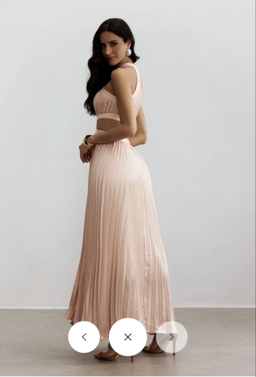Vestiti: Robe longue plissée rose taille S  – Nuovo e nell'imballaggio originale da Ballens venduto da Annushka26 6
