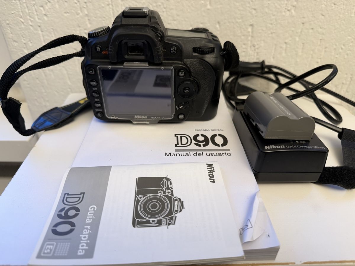 Nikon D90 DSLR Camera + Tamron 18-270mm Lens - Bundle! (Gebraucht) in ...