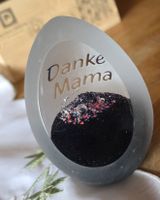 Briefbeschwerer Glaskunst Eiförmig  Danke Mama Graviert