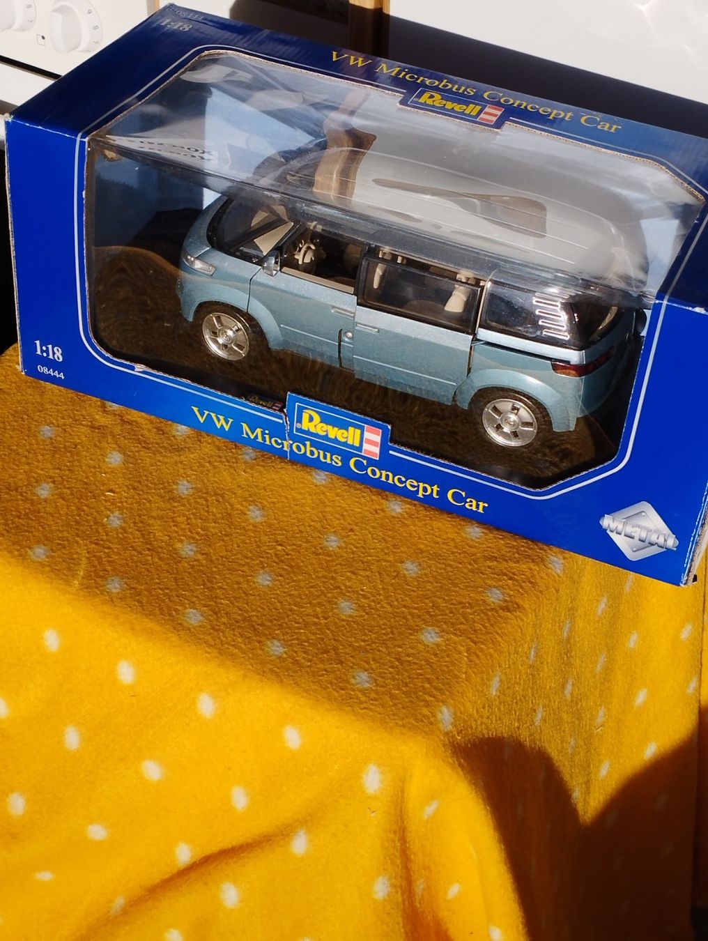 Revell Modellini d'auto: VW MICROBUS concept – Usato da Chur venduto da oriori