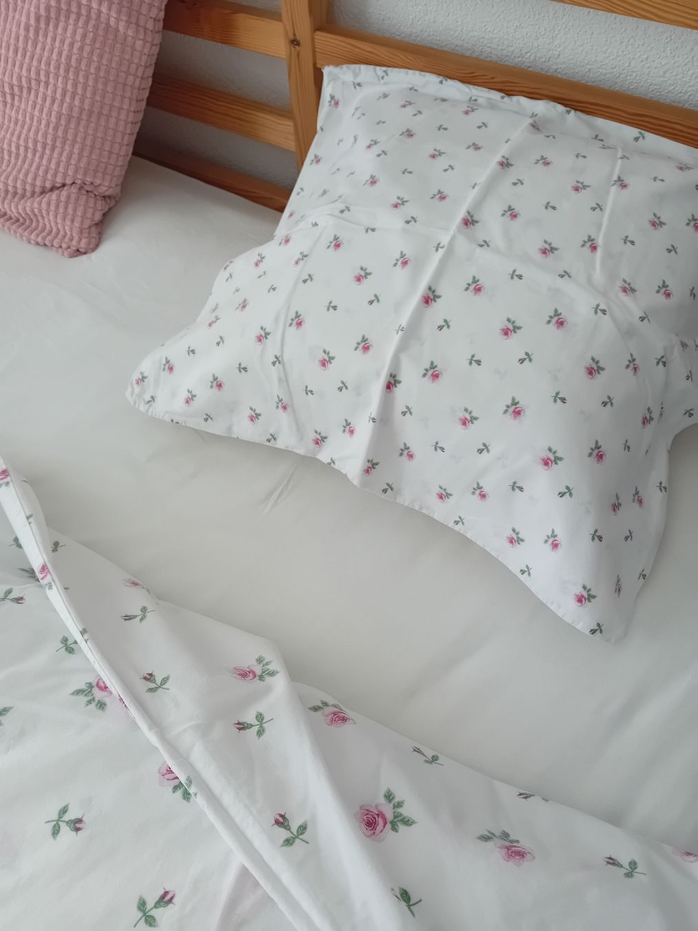 Ikea Biancheria da letto: Ikea Bettwaeschesets Rosen, Karo gestreift – Nuovo (secondo la descrizione) da Villmergen venduto da elk_h6yr 4