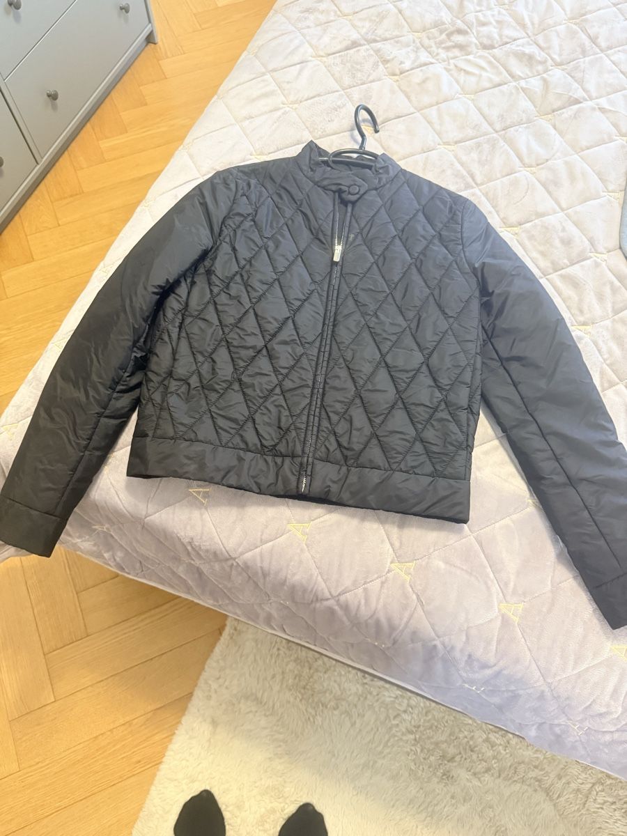 Miu Miu Giacche: Miu Miu transitional short jacket in black – Nuovo (secondo la descrizione) da Genève venduto da iri_f78b