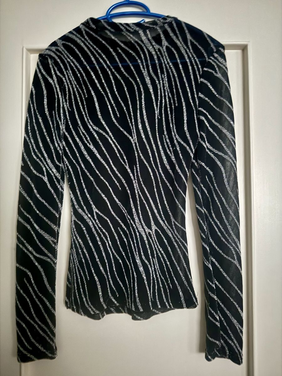 T-shirt: T-Shirt – Nuovo (secondo la descrizione) da Schaffhausen venduto da mar_jk9z 1