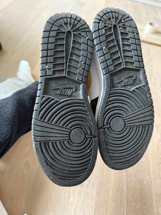 Jordan Chaussures hommes: Nike Air Jordan 1 Mid Gr. 37.5 Schwarz Gelb Schuhe Sneakers – Neuf (Voir description) à Gockhausen par nad_fv2p 4