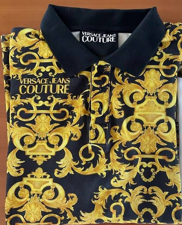 T-Shirts: Versace T-shirt  – Gebraucht aus Attinghausen von steeve123 3