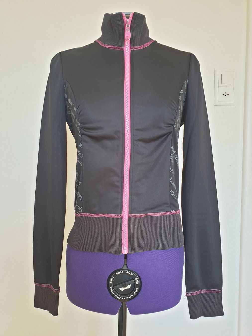 Tally Weijl Jacken: Jacke Schwarz-Pink – Gebraucht aus Lenzburg von eva_8fw5
