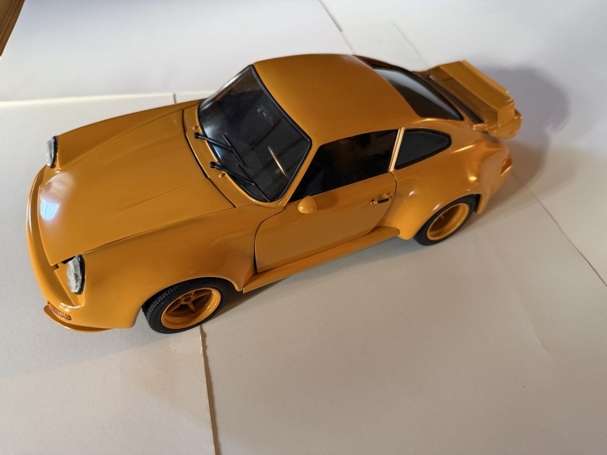 Modellini d'auto: Porsche 911 Modellauto 1:12 Custom – Usato da Schwyz venduto da Aasterix