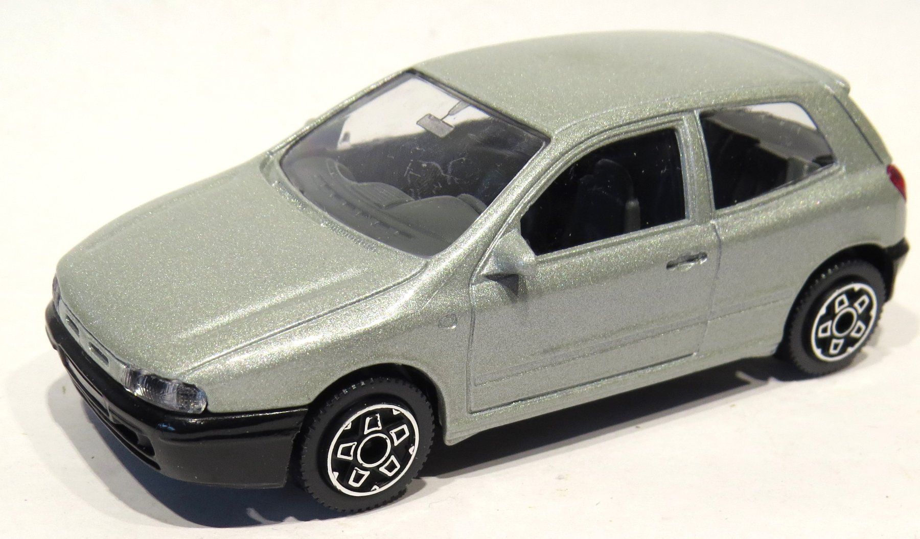 Fiat Modellini d'auto: 1:43 Fiat Bravo – Nuovo e nell'imballaggio originale da Ettingen venduto da campione_1