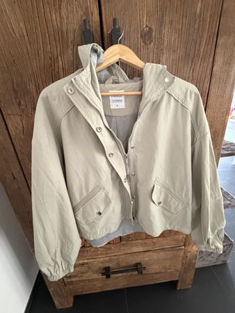 Übergangsjacke Moodo beige Kapuze Grösse L neuwertig