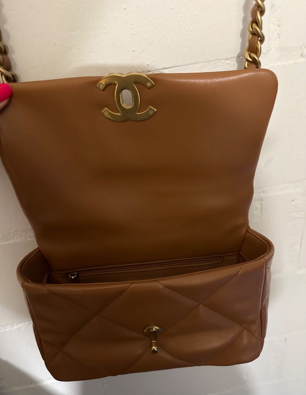 Chanel Borse: Chanel 19 small – Usato da Magden venduto da Shopping-Queen1 2