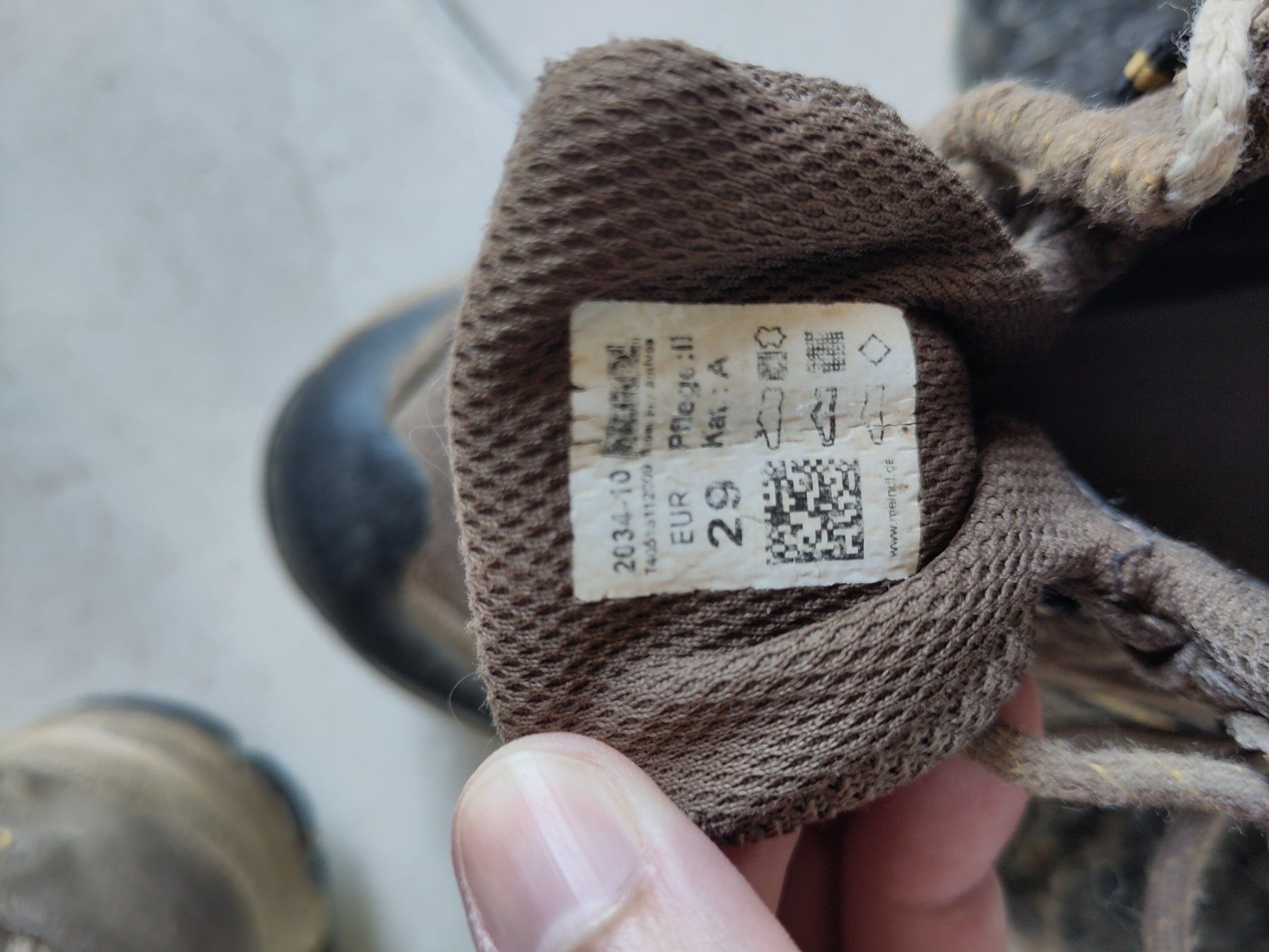 Meindl Scarpe per ragazzi: Meindl Wanderschuhe zum austragen Gr. 29 – Usato da Romont FR venduto da may_x6gf 4