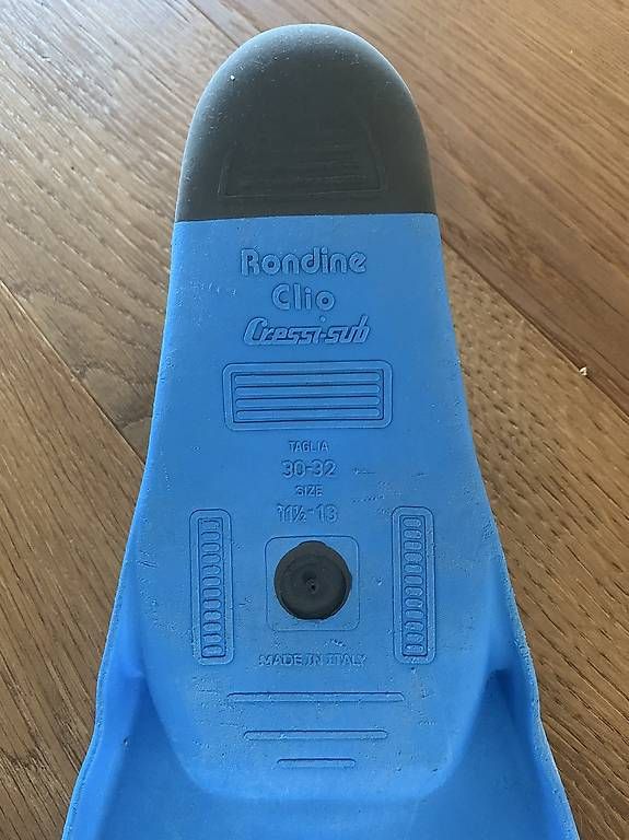 Flossen, Masken & Schnorchel: Cressi-Sub Flossen Grösse 30-32 – Gebraucht aus Oberlunkhofen von weininchen 2