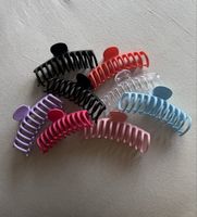 Pinces pour cheveux multicolores lot de 8 pièces neuves