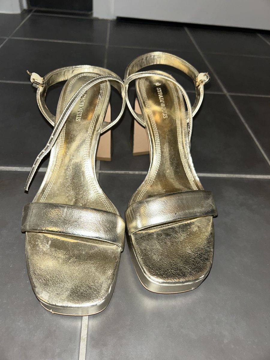 Stradivarius Scarpe da donna: Goldene High Heels – Nuovo (secondo la descrizione) da Dübendorf venduto da celinanichtdiekleine 1